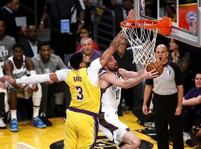 九游官网-【人物】哈姆拉希德·华莱士上任 浓眉哥迎复苏赛季？